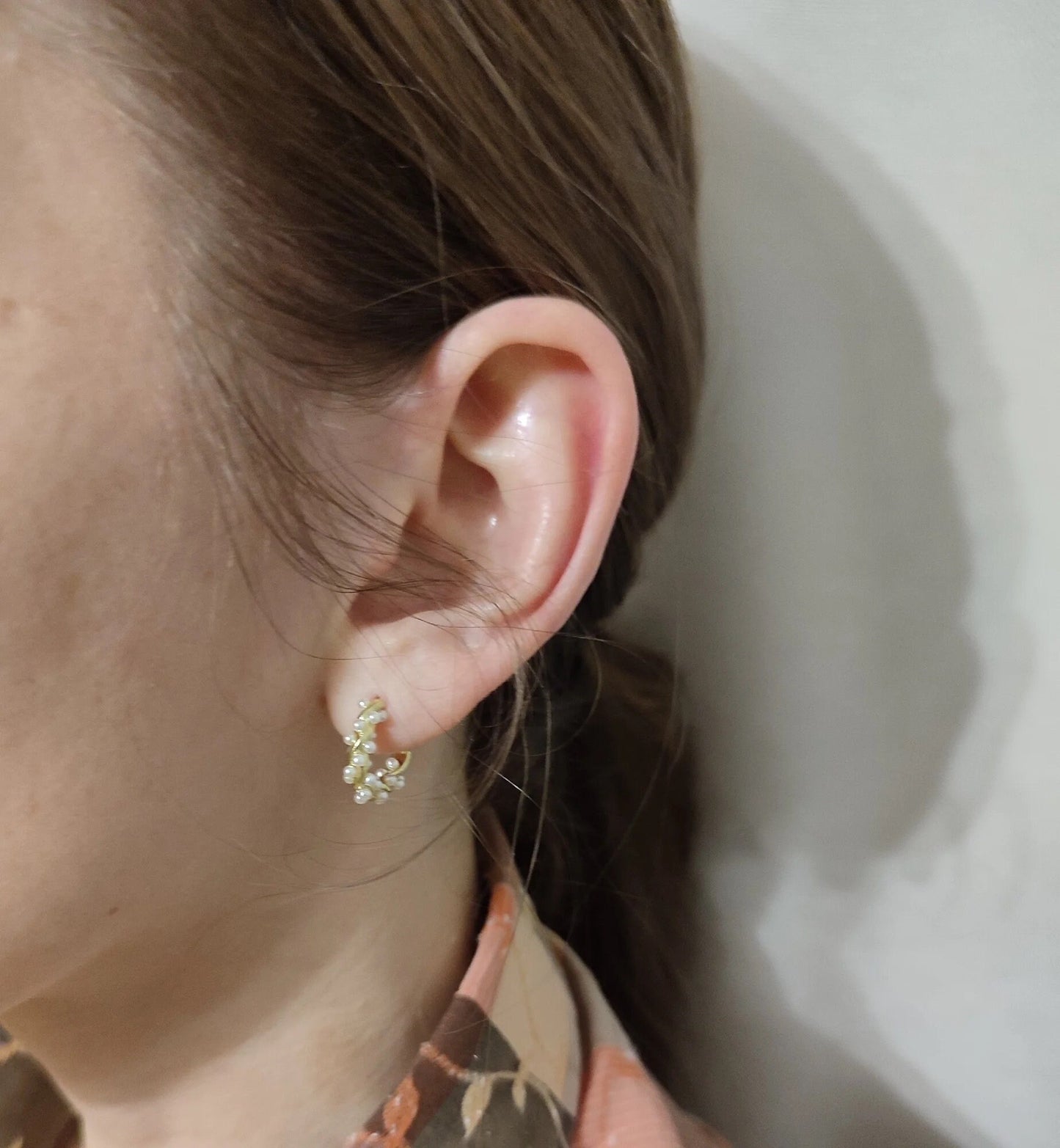 Gold Pearl Hoop Earrings |Gold Plated Hoops |Pearl Earrings |Small Hoop Earrings |Delicate Gold Hoop Earrings |Pearl Gold Huggies | Gift Her