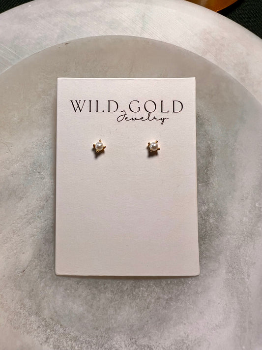 Pearl Studs