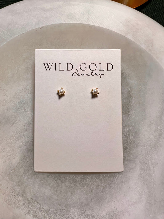 Pearl Studs